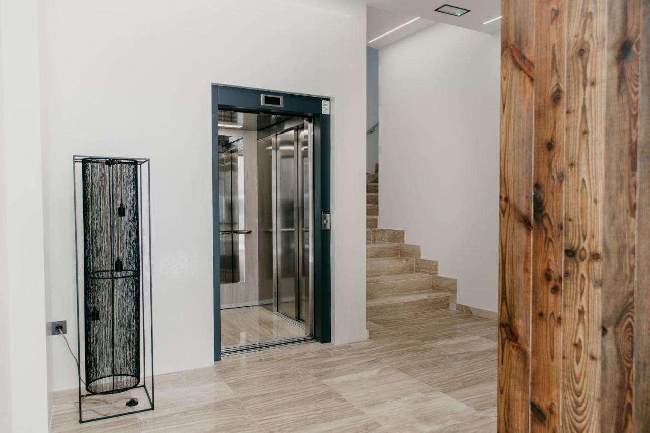 Suites Port Cambrils Eksteriør bilde