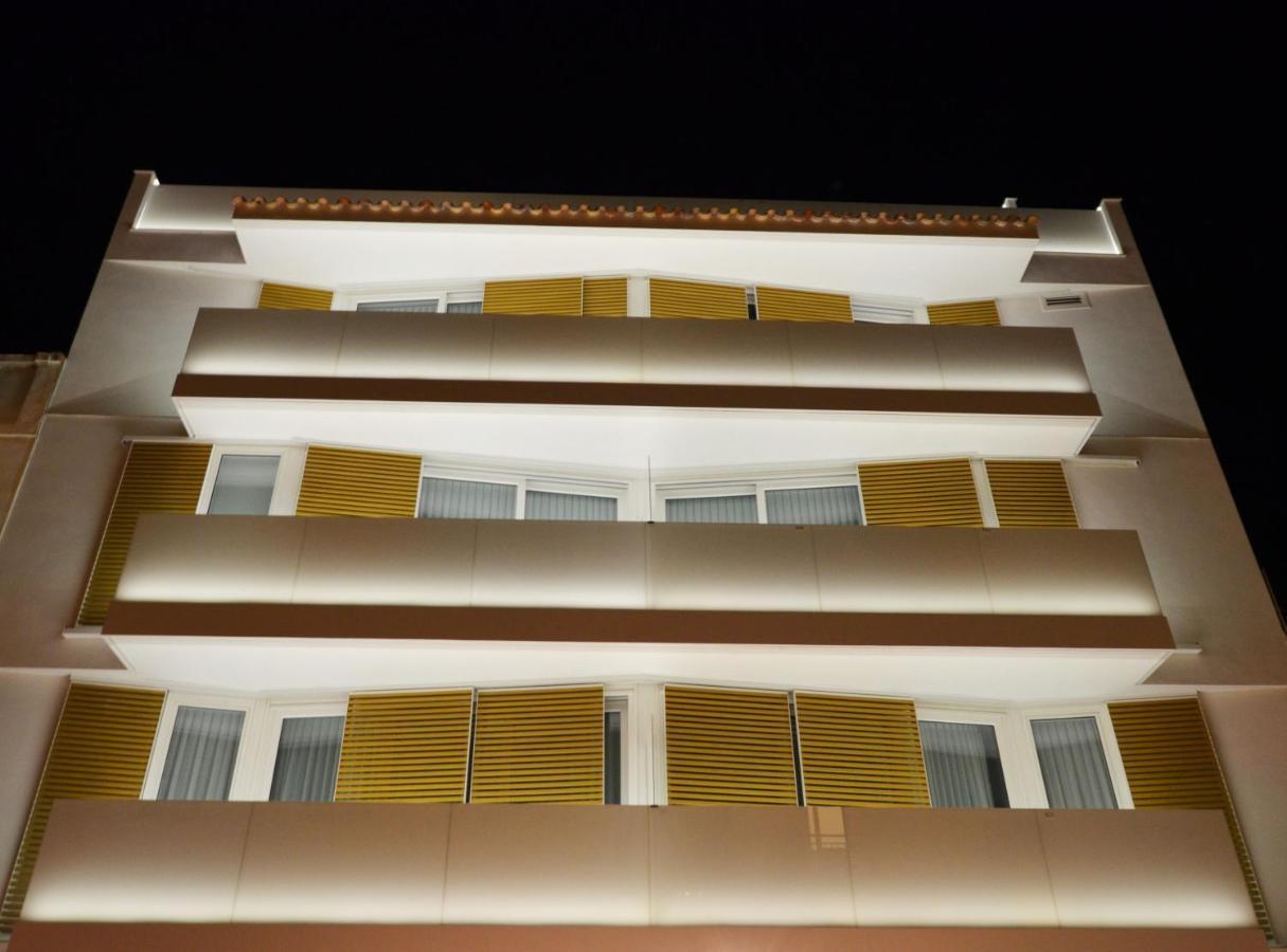 Suites Port Cambrils Eksteriør bilde